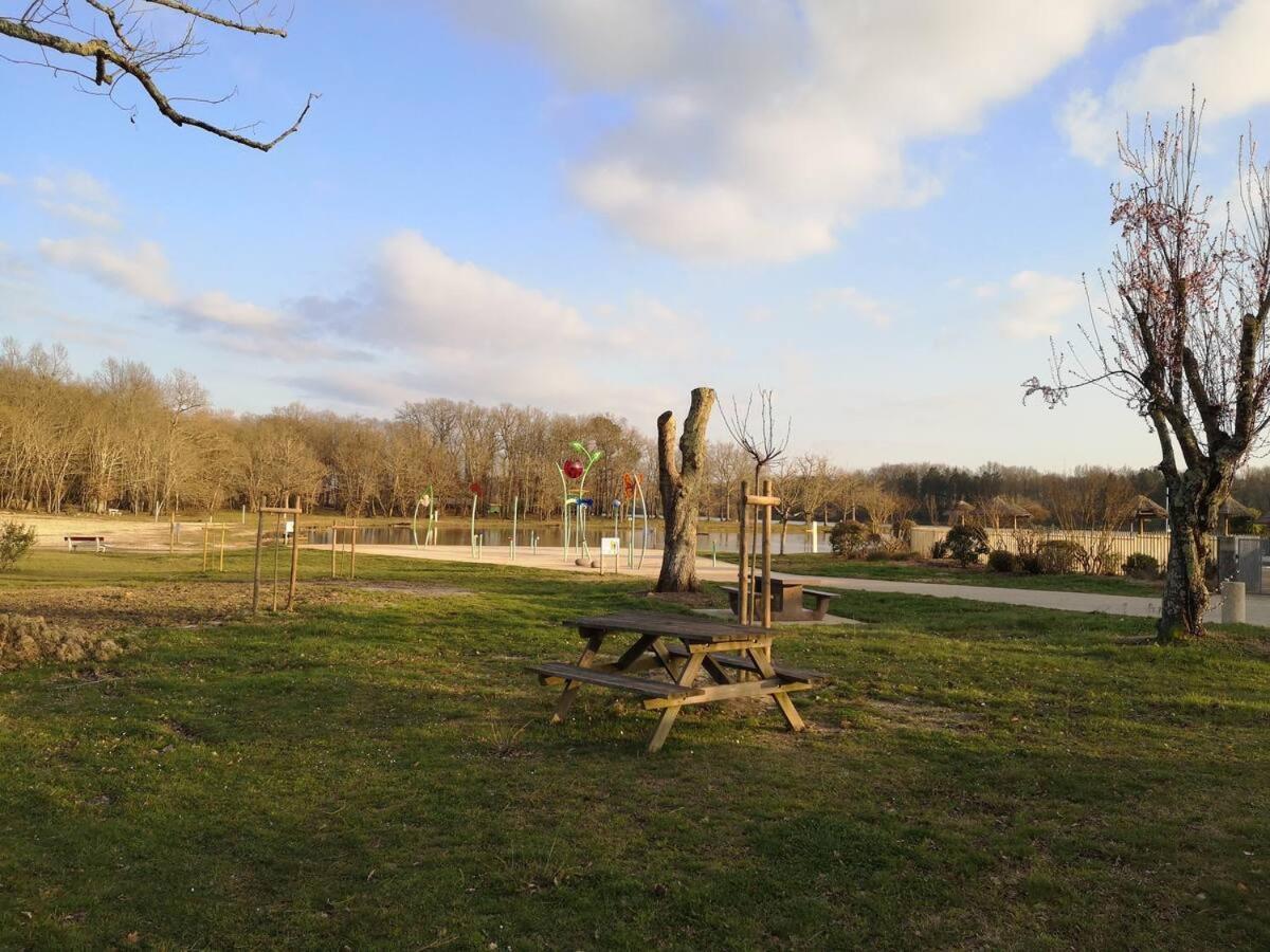 T1 Bis De 27M2 A Barbotan -Minimum 21 Nuits - Au Calme #Vacances#Cure-Lac Et Piscine A 1 Km, Cazaubon ภายนอก รูปภาพ
